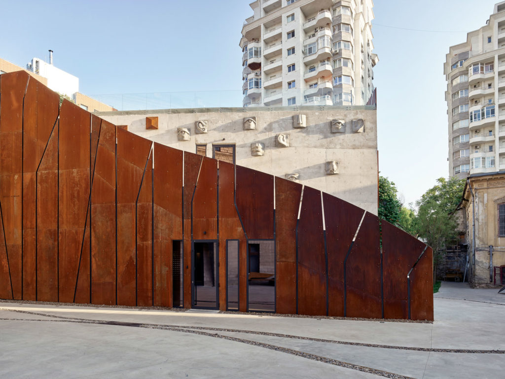 ARTCOR Creative Center by Maxim Calujac