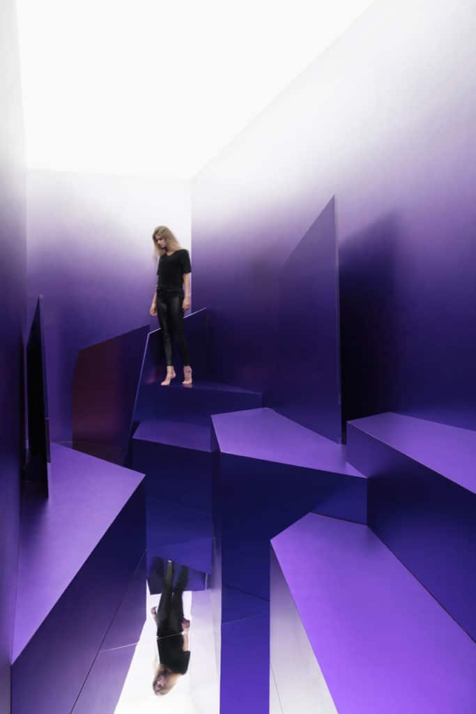 Skychrome Pavilion by Maxim Kashin Architects