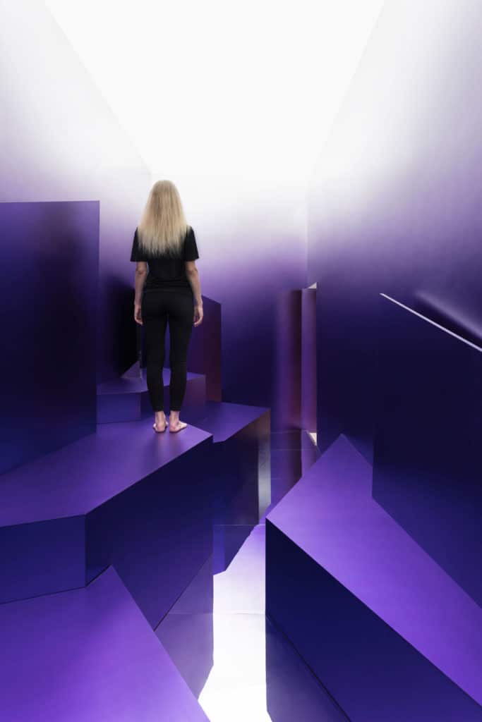 Skychrome Pavilion by Maxim Kashin Architects