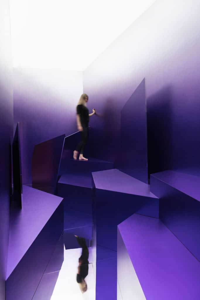 Skychrome Pavilion by Maxim Kashin Architects