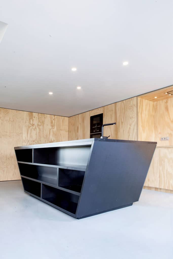 NT House by Atelier Van Wengerden