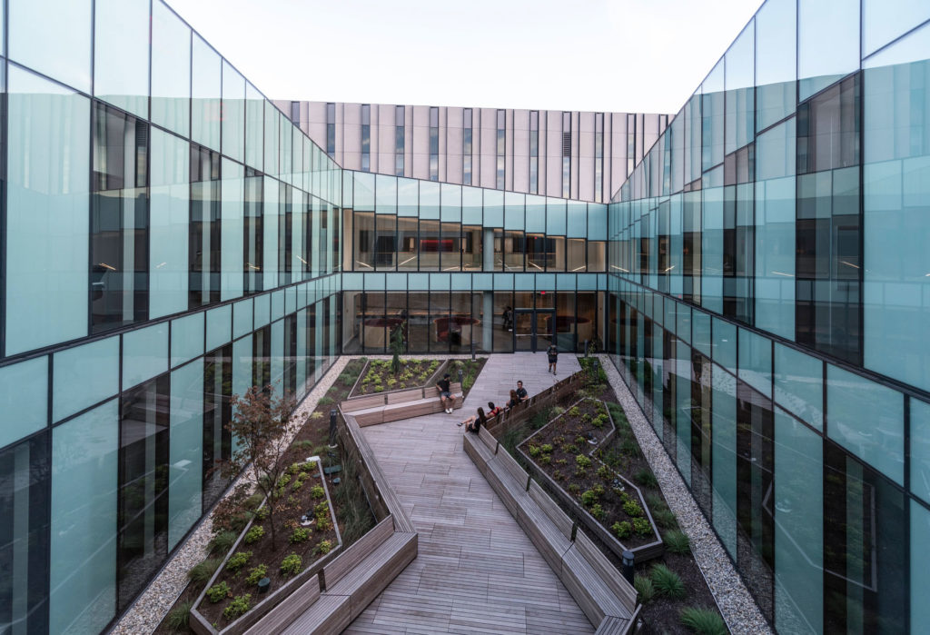 University of Cincinnati’s Business School by Henning Larsen