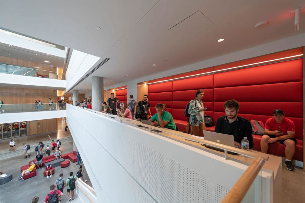 University of Cincinnati’s Business School by Henning Larsen