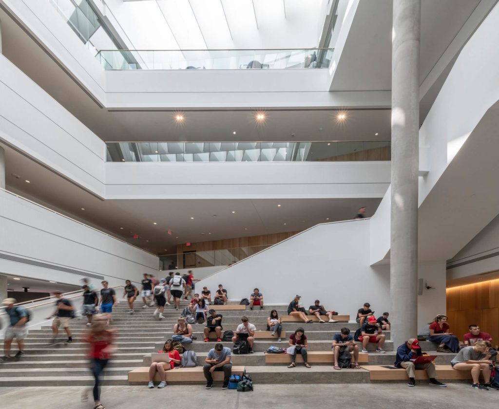 University of Cincinnati’s Business School by Henning Larsen