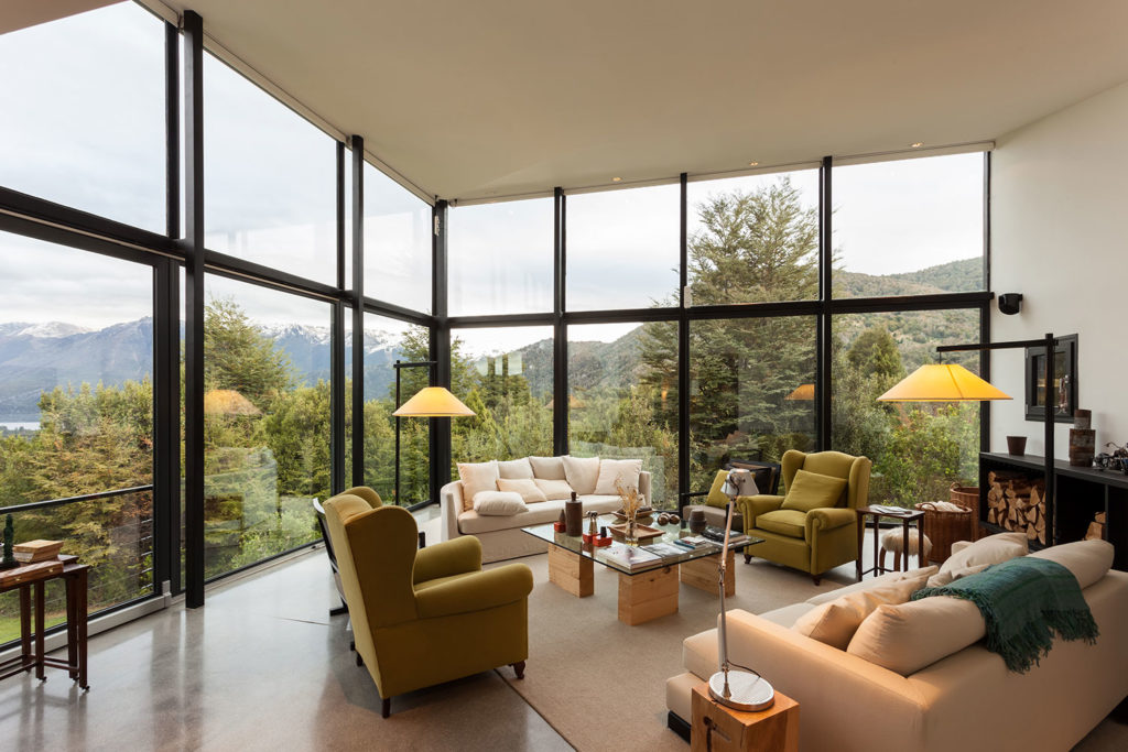 MD House by Alric Galindez Arquitectos