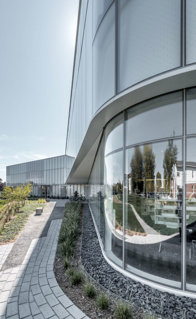 Drummondville Public Library by Chevalier Morales Architectes
