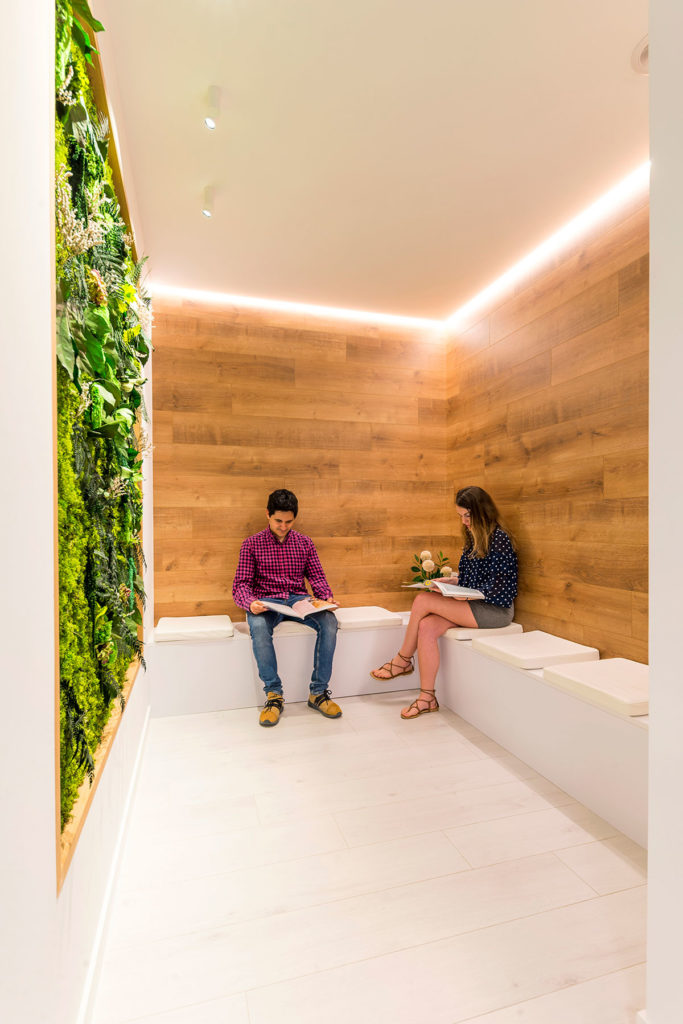 Gabinete Veintiuno by Pablo Muñoz Payá Arquitectos