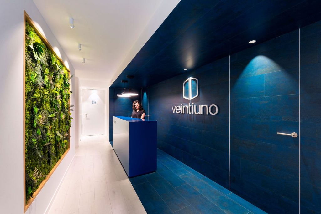 Gabinete Veintiuno by Pablo Muñoz Payá Arquitectos