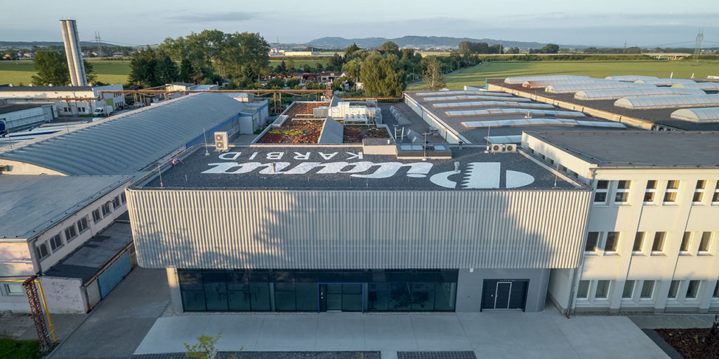 Pilana Karbid Company by ellement architects