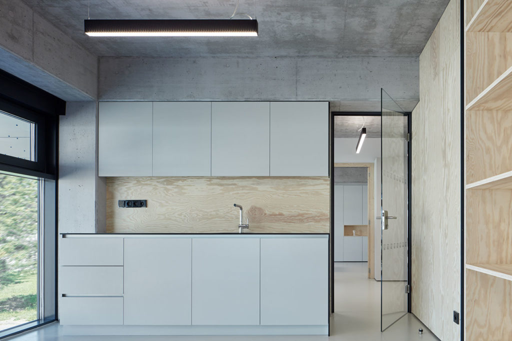 Pilana Karbid Company by ellement architects