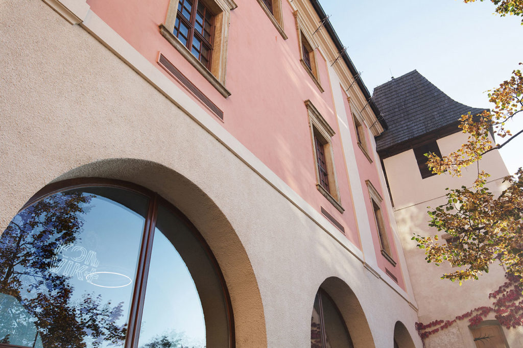 Cafe Konvikt by Denisa Strmiskova Studio