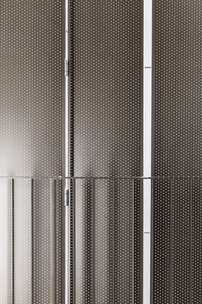 22 housing units in Paris by Avenier Cornejo architectes