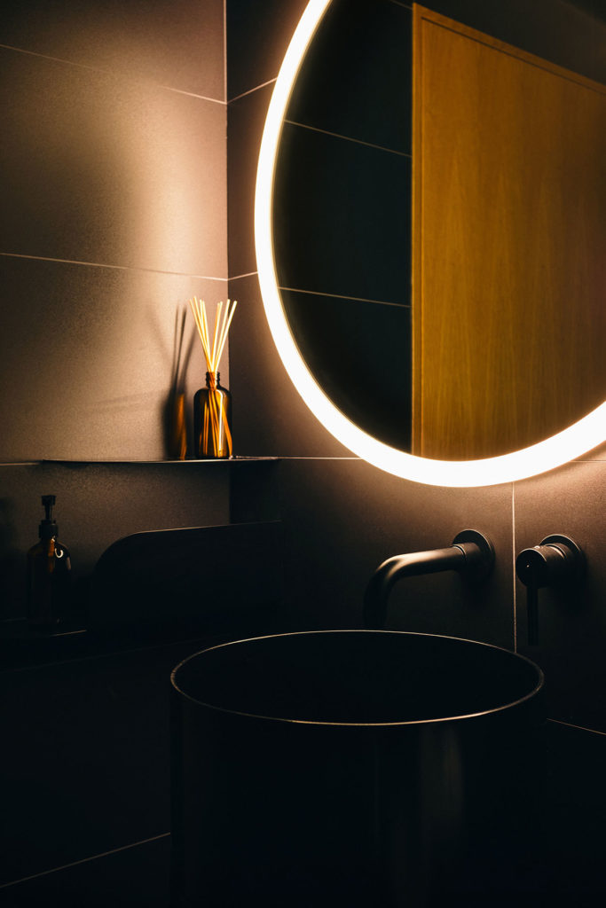 Sara Restaurant by Odami Architects