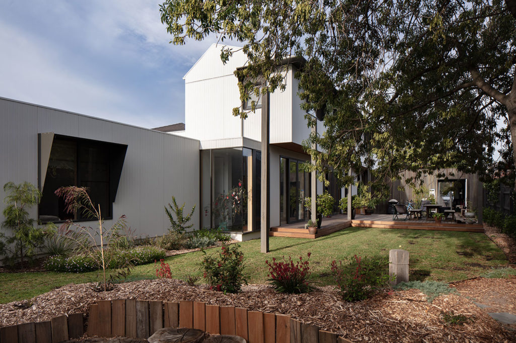 Hampton House by Habitech Systems