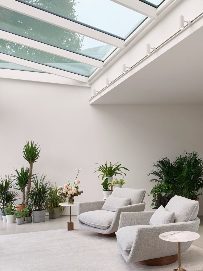 Leacroft House by Paul Raff Studio