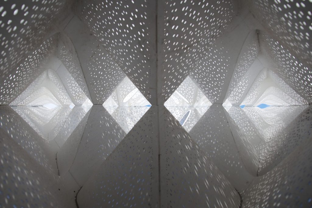 Solar Gate by Tonkin Liu