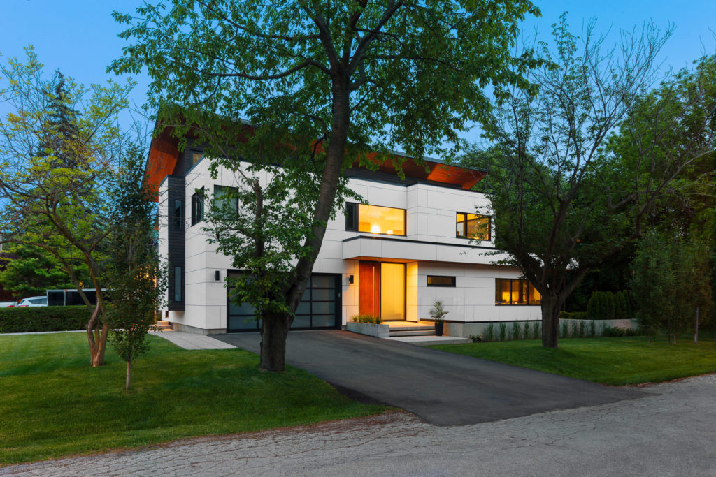 Front of the house - night view