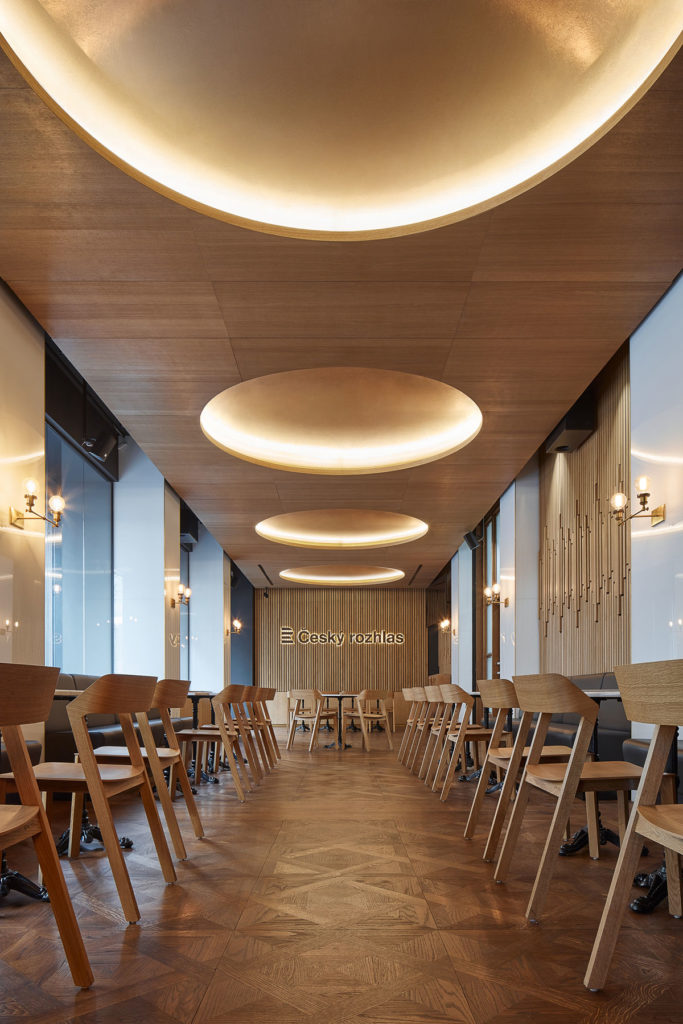 Radiocafé by CMC Architects