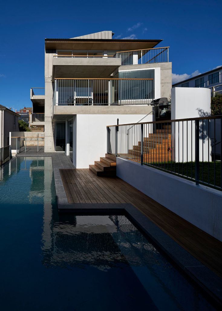 Tamarama Townhouses by David Mitchell Architects and Chapman Architecture