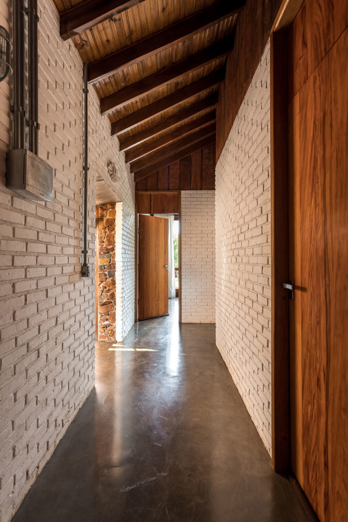 Lake House by Solo Arquitetos