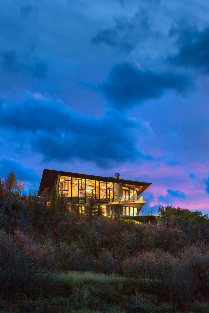 Owl Creek Residence by skylab