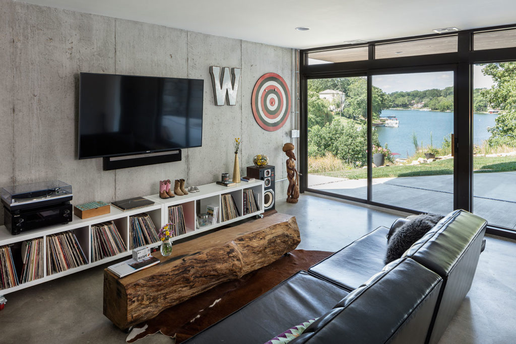 Modern Lodge by KEM STUDIO