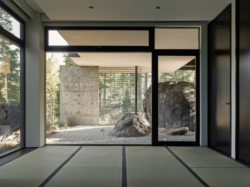 Creek House by Faulkner Architects