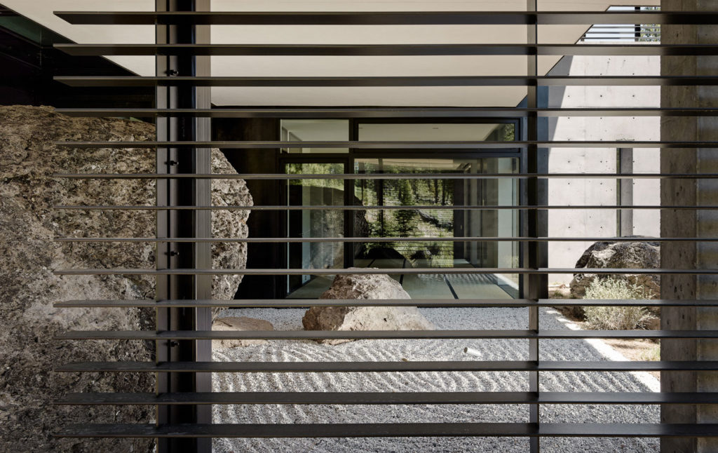 Creek House by Faulkner Architects