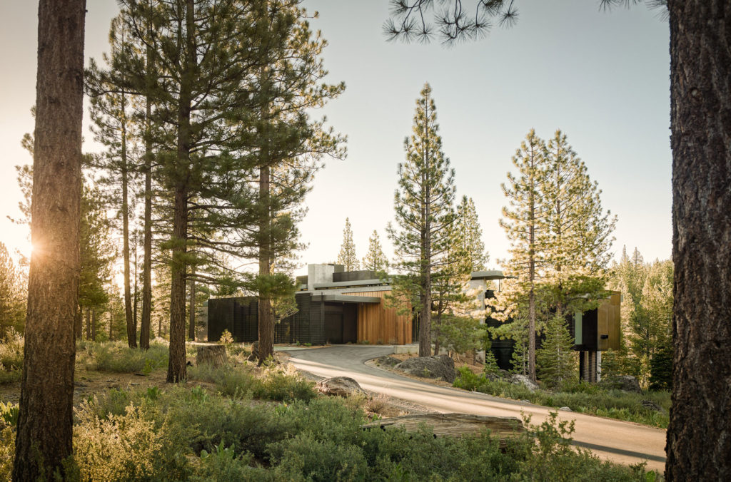 Creek House by Faulkner Architects