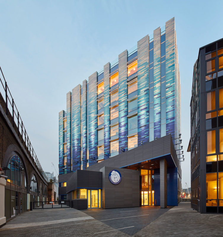 Veterinary Hospital by Jonathan Clark Architects