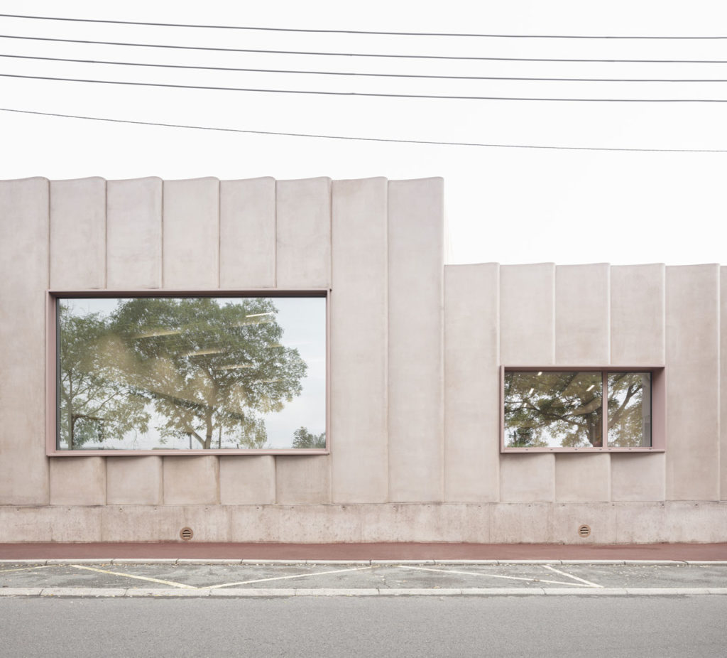 Jaurès recreation center by Graal