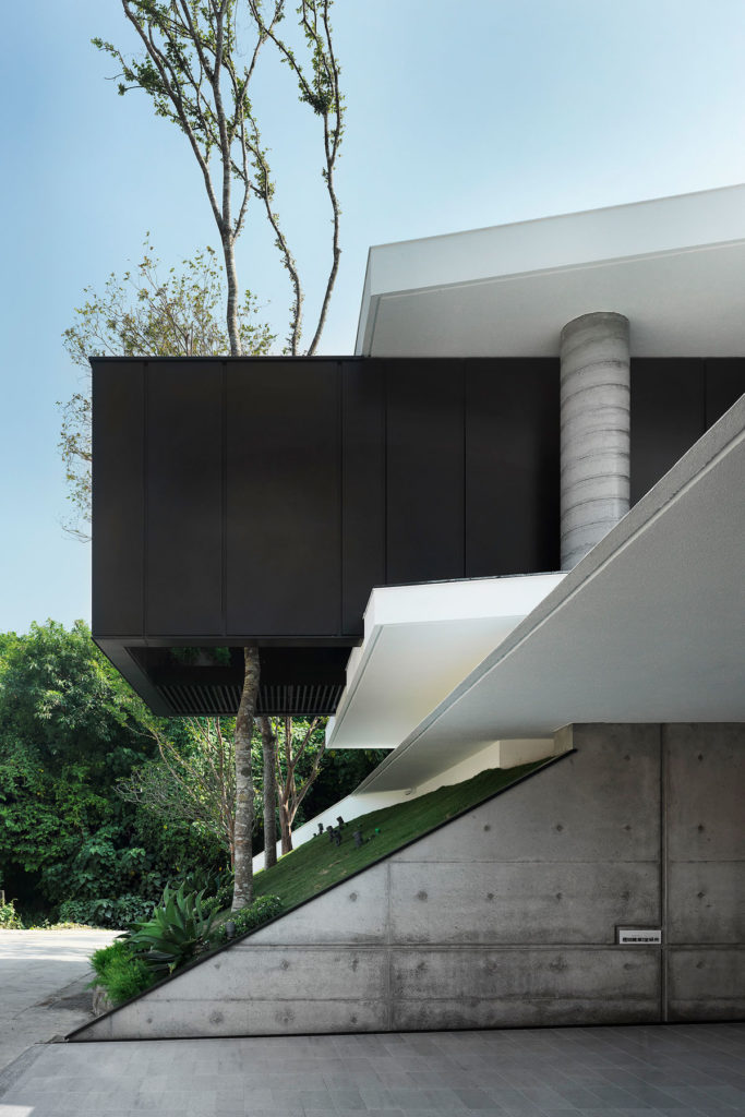 A House Around Nature by chain 10