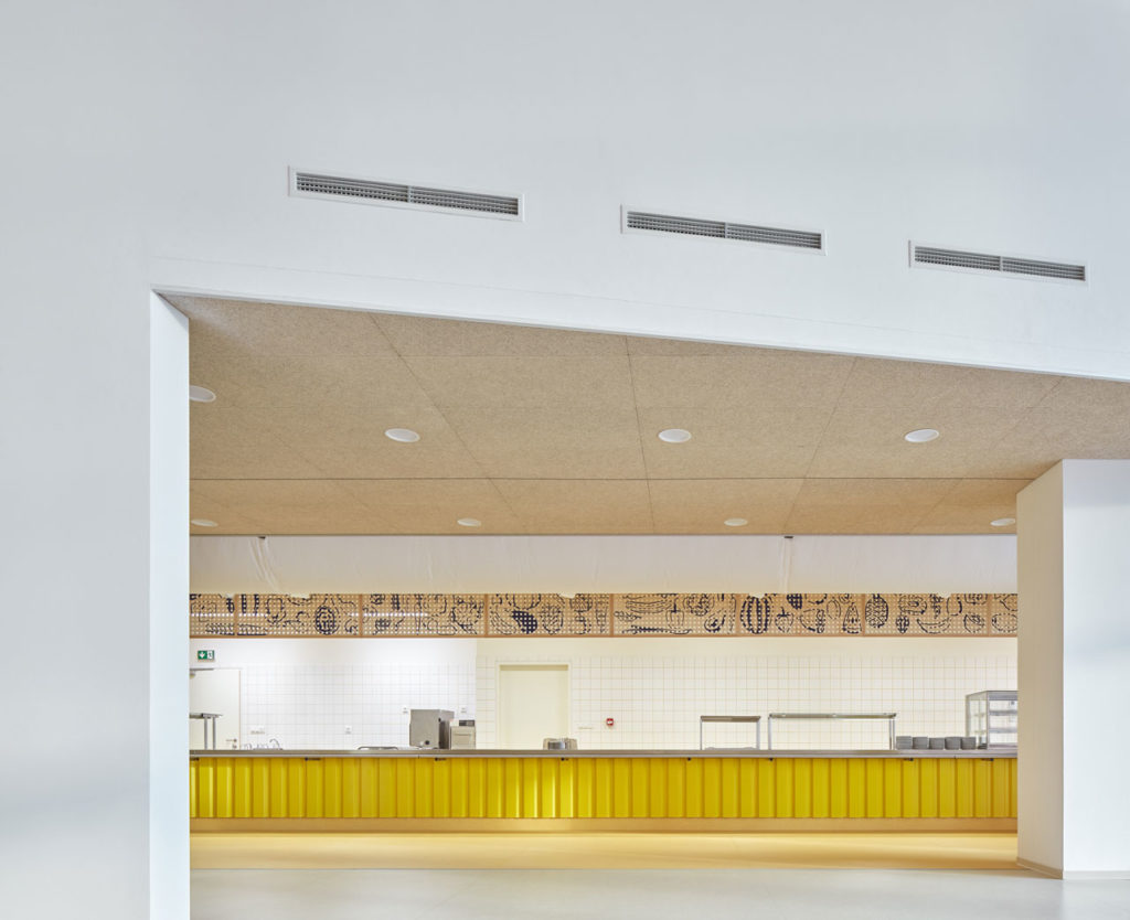 Elementary School Amos by SOA architekti