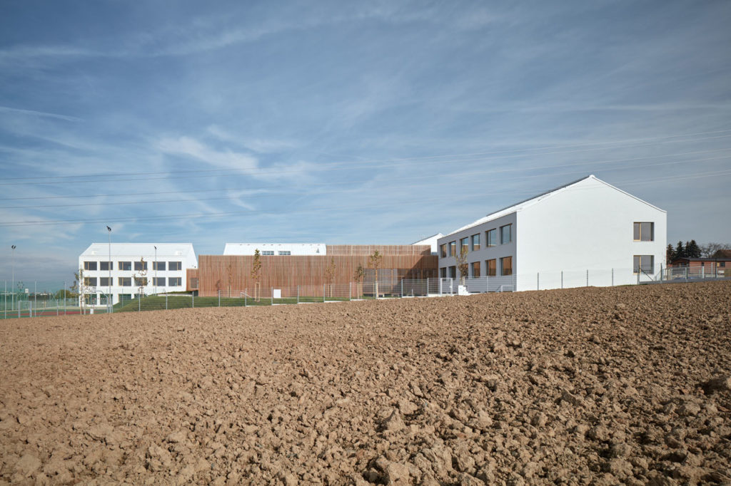 Elementary School Amos by SOA architekti