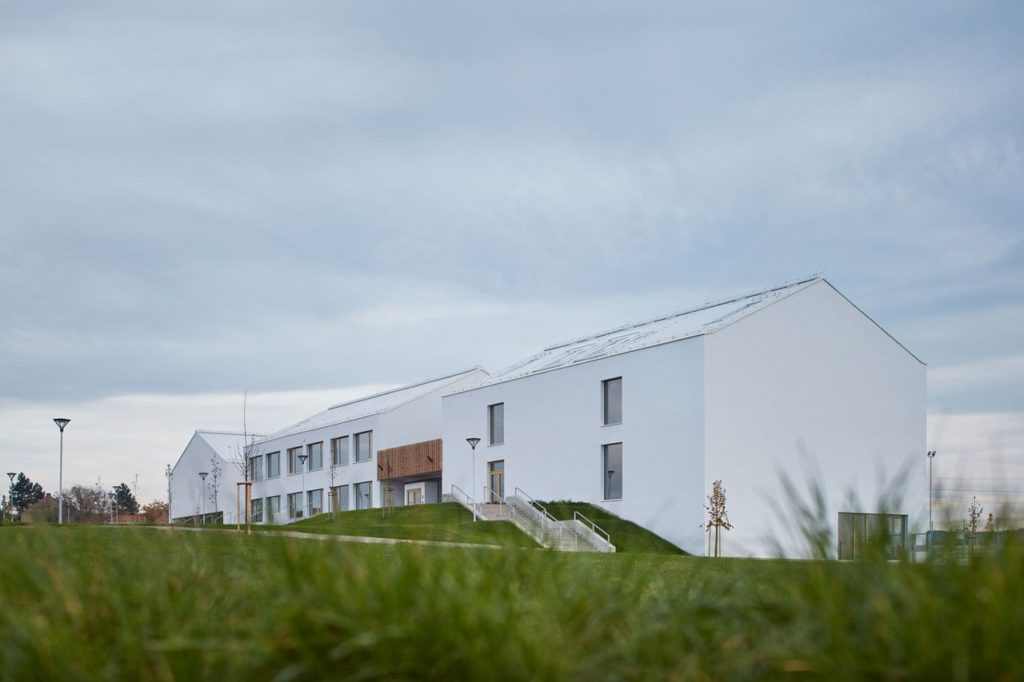 Elementary School Amos by SOA architekti