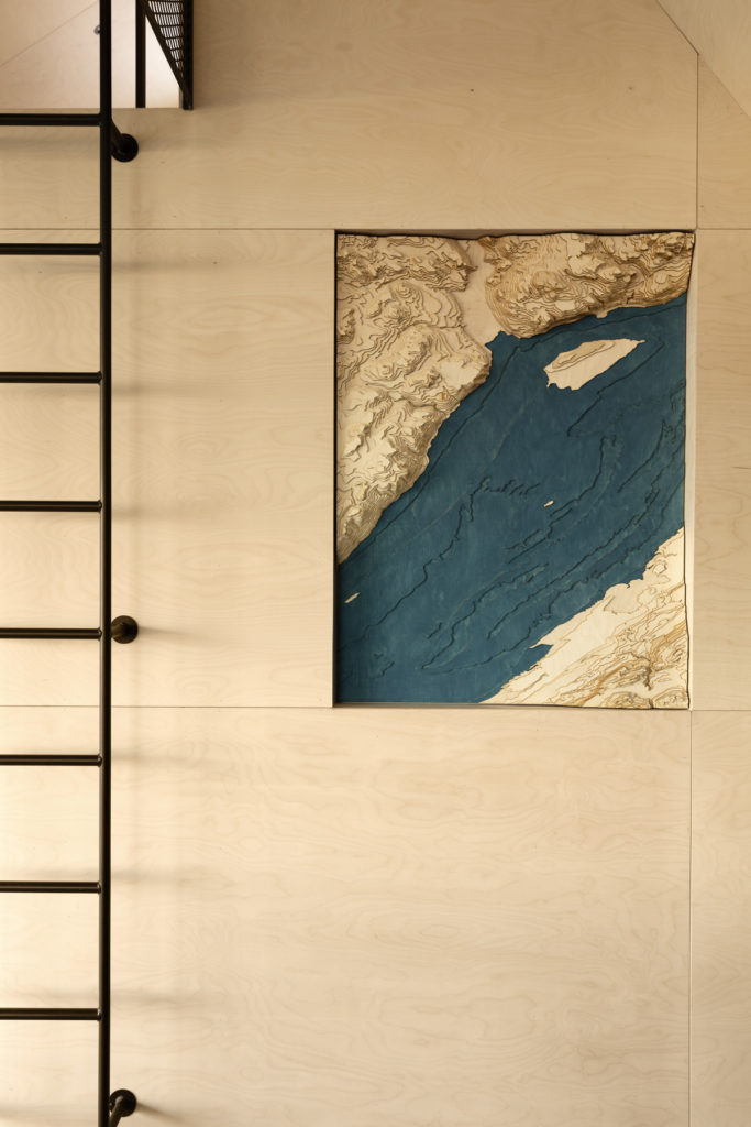 Cabin A by Bourgeois / Lechasseur architects