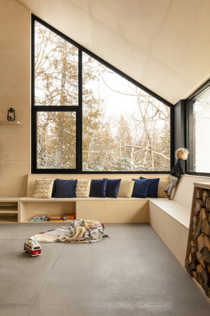 Cabin A by Bourgeois / Lechasseur architects