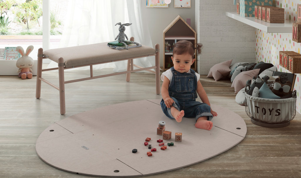 Cocoto, Ximo Roca Design mini-cradle that evolves with the baby