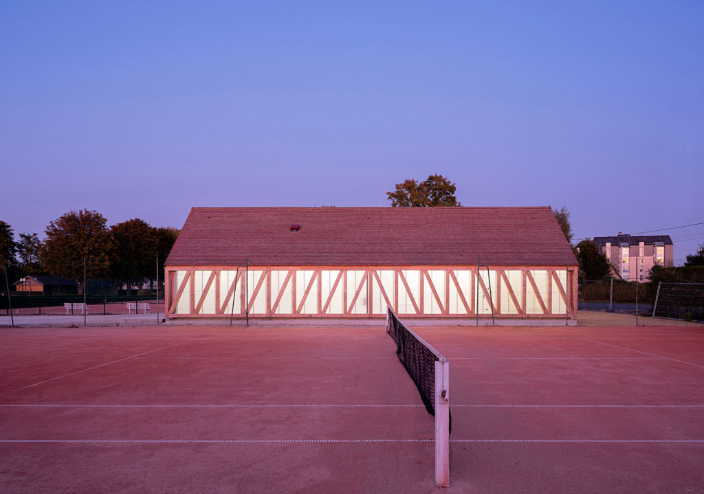 Garden Tennis Club of Cabourg by Lemoal Lemoal Architectes