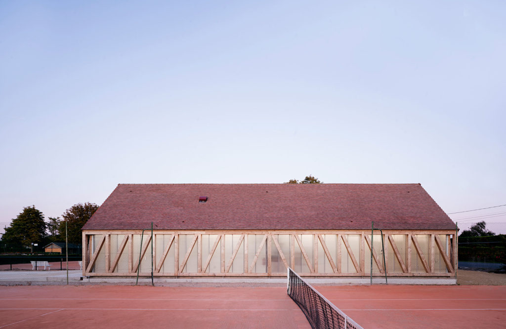 Garden Tennis Club of Cabourg by Lemoal Lemoal Architectes