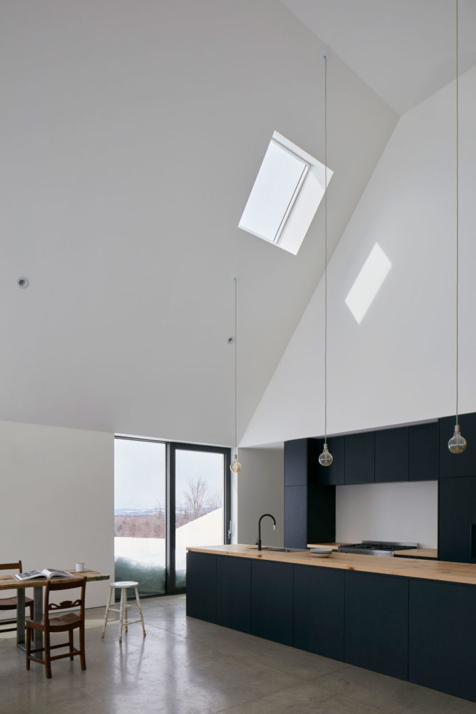 Hatley House by Pelletier de Fontenay in collaboration with François Abbott