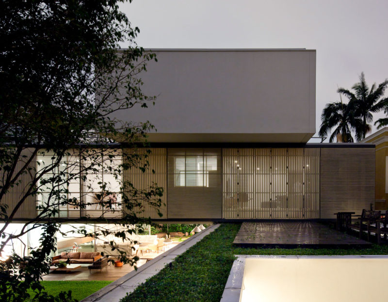 Belgica House by AMZ Arquitetos