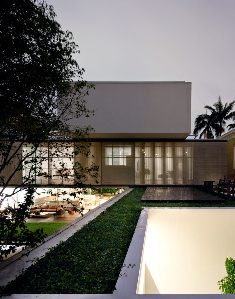 Belgica House by AMZ Arquitetos
