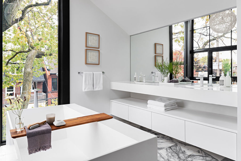 Sorauren 116 by Ancerl Studio