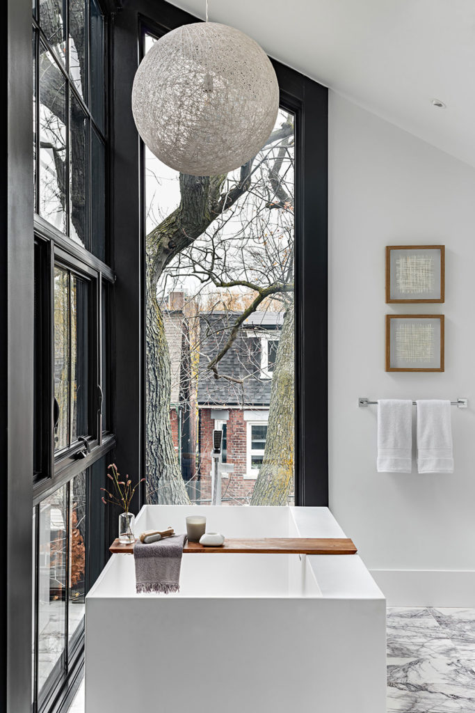 Sorauren 116 by Ancerl Studio