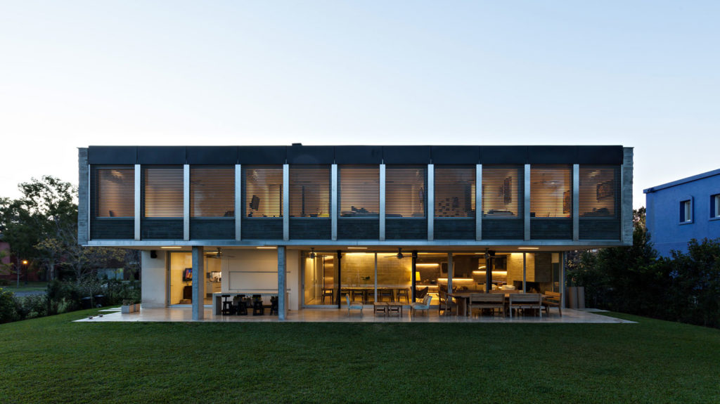 H21 House by Alric Galindez Arquitectos