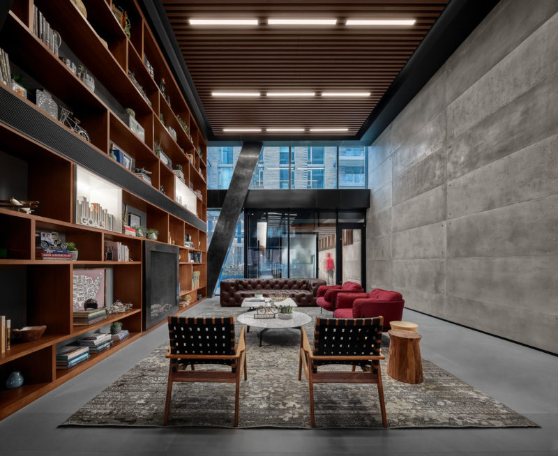 Sitting area and library