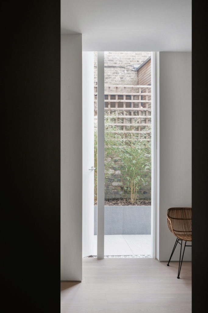 Savernake Road by Alexander Martin Architects