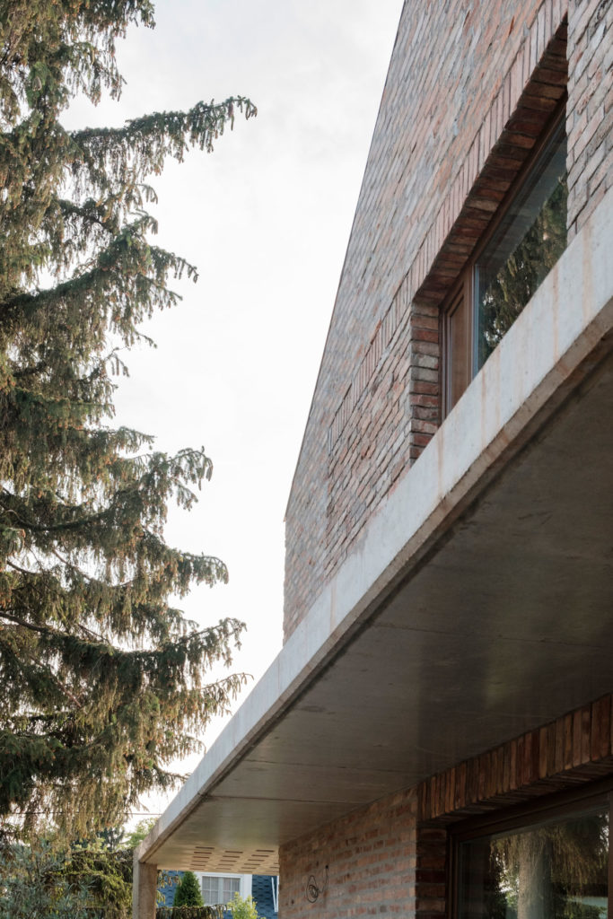 Family house on Nedű street by építész stúdió