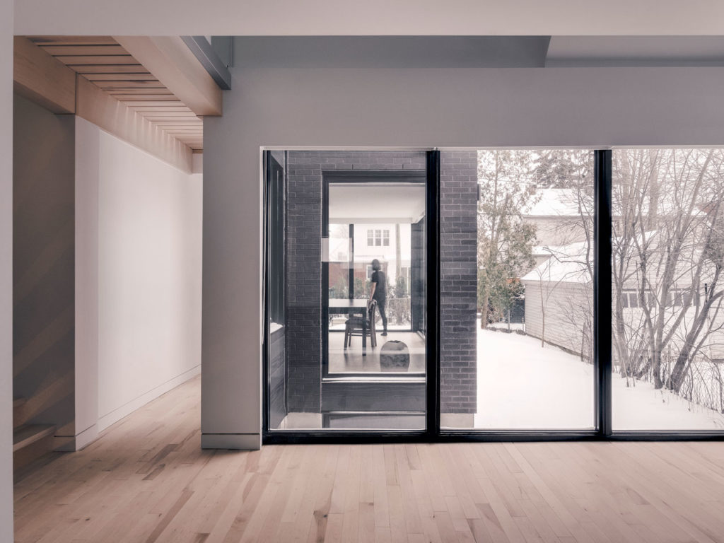 Maison Soeur: A Post‐War Residence Transformed Into Two Twin Houses